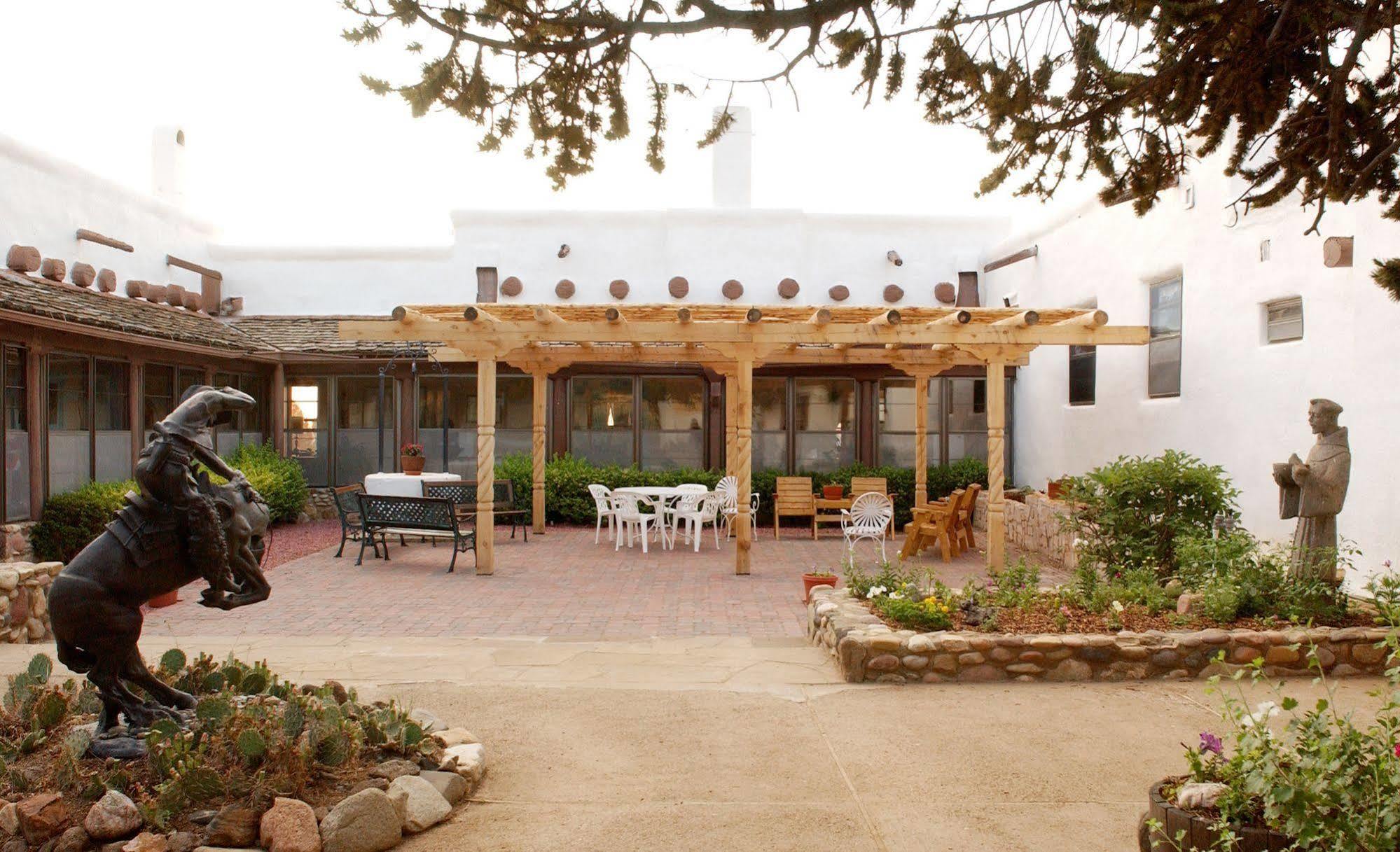 Casa Del Gavilan Historic Inn Cimarron Bagian luar foto